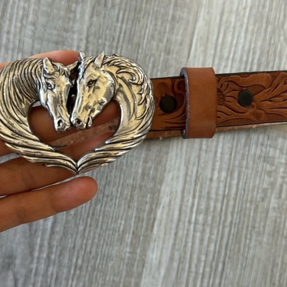 Kids Justin leather belt with horse buckle